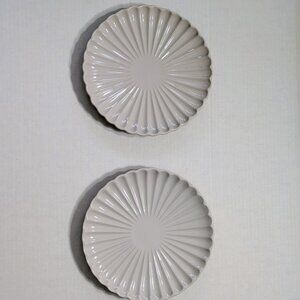 Set of 2 Cream Stoneware Fluted Cake Plates